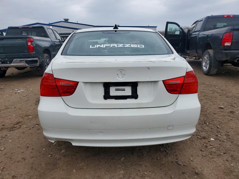 49148656 :رقم المزاد ، WBAPK5G56BNN31147 vin ، 2011 Bmw 328 مزاد بيع