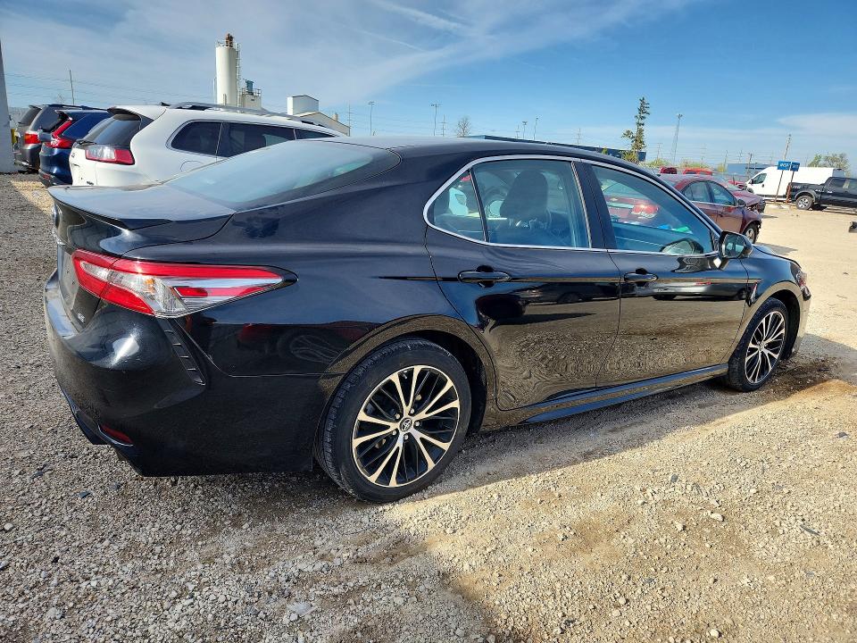 Aukcja sprzedaży 2018 Toyota Camry, vin: 4T1B11HK7JU617399, numer aukcji: 50366056