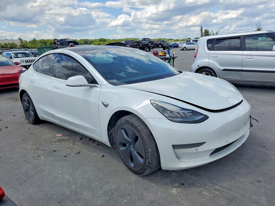 51031916 :رقم المزاد ، 5YJ3E1EA7KF426584 vin ، 2019 Tesla Model 3 مزاد بيع