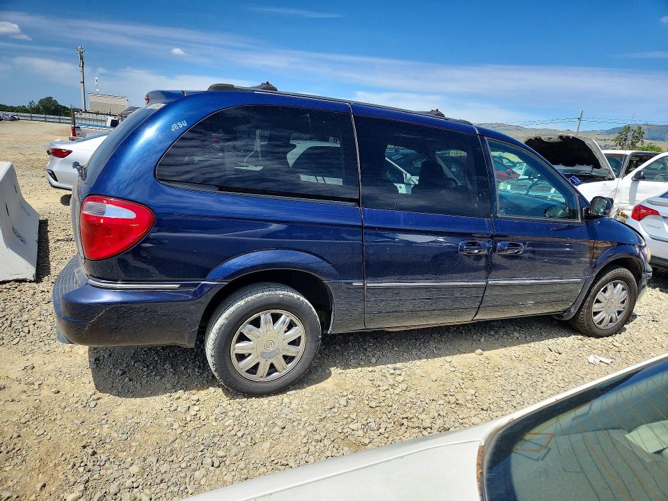 2005 Chrysler Town & Country მანქანა იყიდება აუქციონზე, vin: 2C8GP64LX5R430910, აუქციონის ნომერი: 51346706