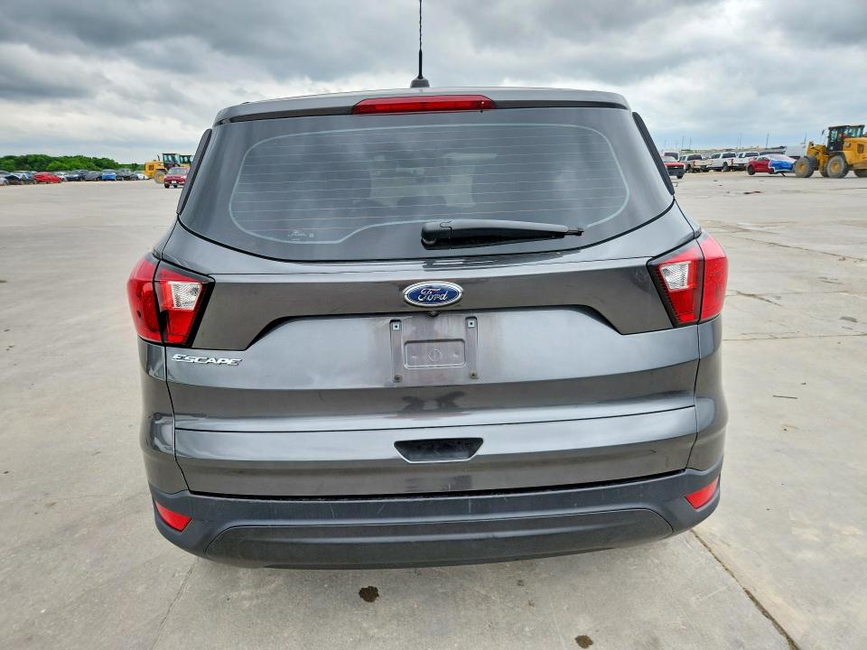 2019 Ford Escape მანქანა იყიდება აუქციონზე, vin: 1FMCU0F72KUB56411, აუქციონის ნომერი: 49980876
