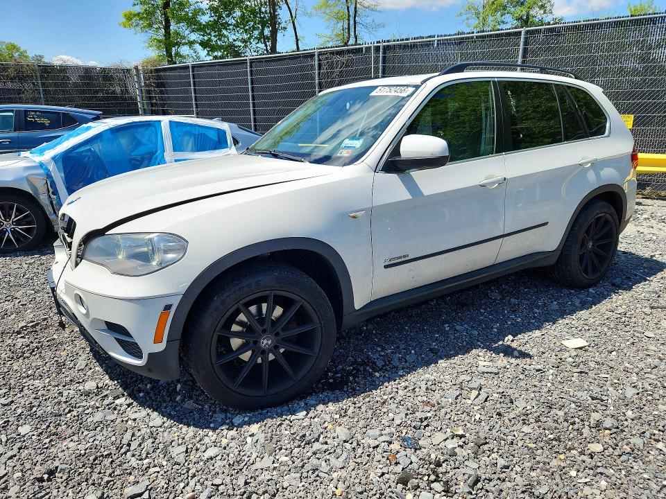 51752456 :رقم المزاد ، 5UXZV4C54DL993089 vin ، 2013 Bmw X5 مزاد بيع