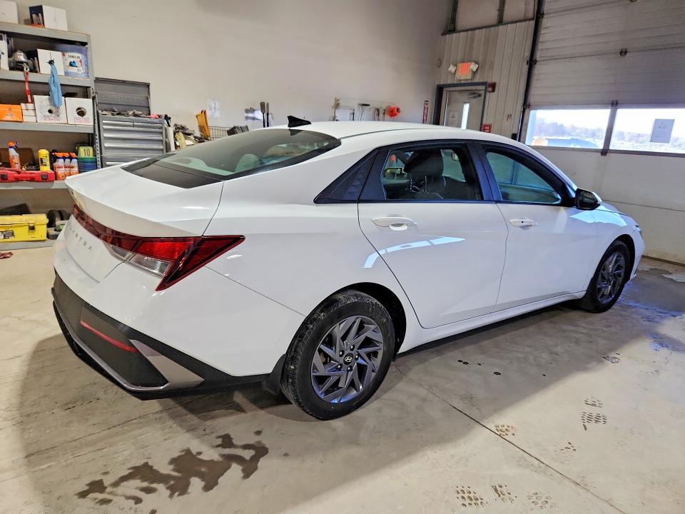 48057736 :رقم المزاد ، KMHLM4DG3RU711340 vin ، 2024 Hyundai Elantra مزاد بيع