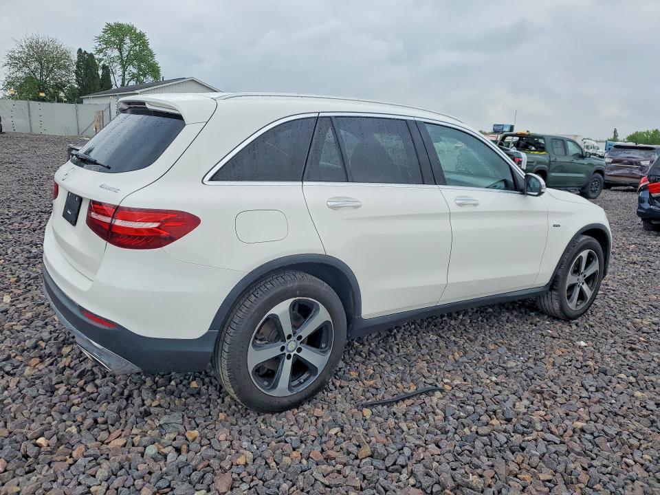 2016 Mercedes-benz Glc მანქანა იყიდება აუქციონზე, vin: WDC0G4KB7GF060828, აუქციონის ნომერი: 51520986