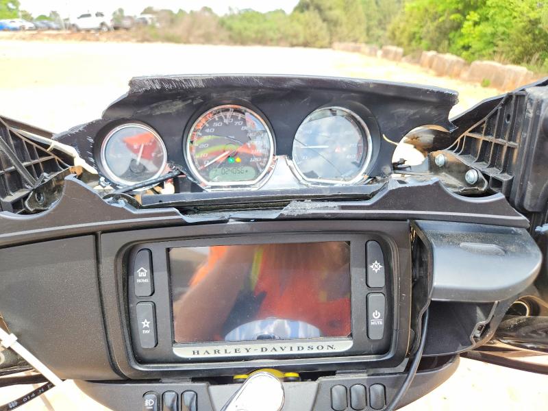 2017 Harley-davidson Flhtcutg მანქანა იყიდება აუქციონზე, vin: 1HD1MAD10HB859783, აუქციონის ნომერი: 51326096