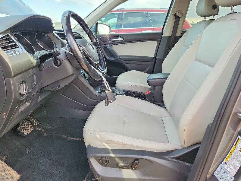 46779326 :رقم المزاد ، 3VV2B7AX4JM026947 vin ، 2018 Volkswagen Tiguan مزاد بيع