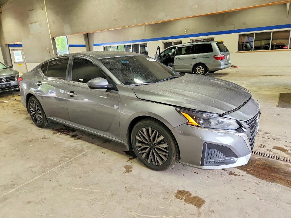 Auction sale of the 2023 Nissan Altima, vin: 1N4BL4DV4PN332393, lot number: 51874246
