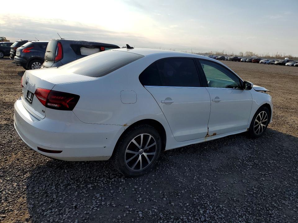 Продаж на аукціоні авто 2015 Volkswagen Jetta 1.8 Tsi 4dr, vin: 3VWD07AJ5FM351068, номер лоту: 49988546