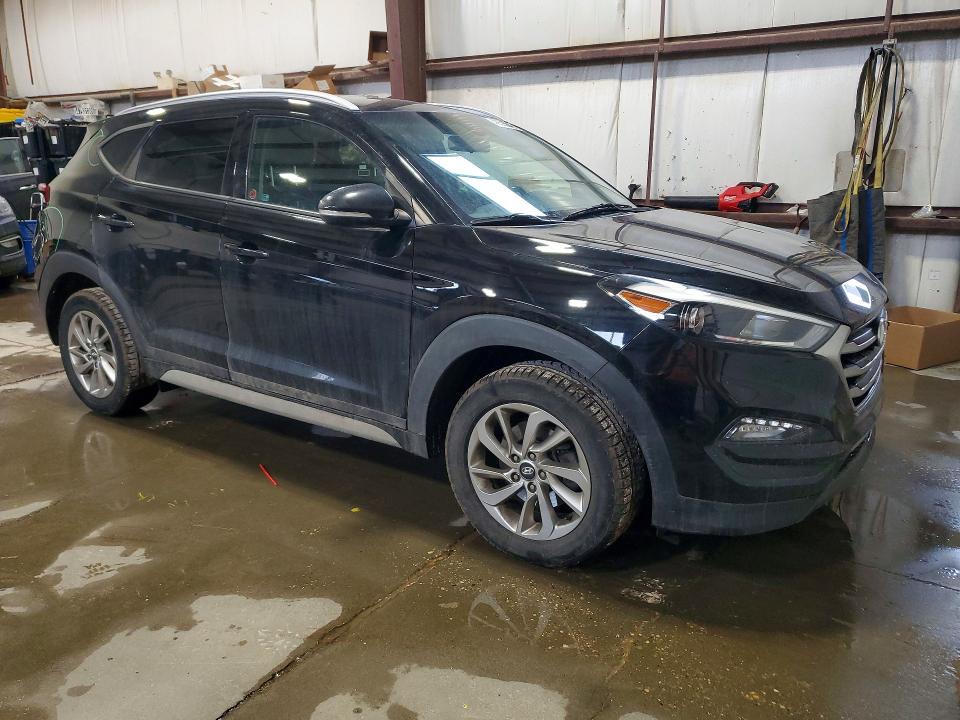 2017 Hyundai Tucson მანქანა იყიდება აუქციონზე, vin: KM8J3CA41HU514812, აუქციონის ნომერი: 48525646