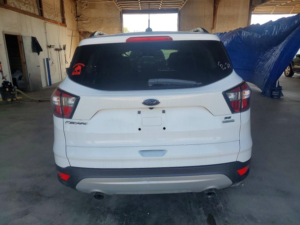 Продажа на аукционе авто 2018 Ford Escape, vin: 1FMCU0GD4JUA48021, номер лота: 48932396