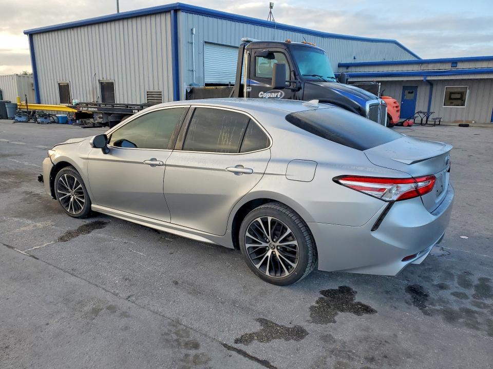 Продажа на аукционе авто 2020 Toyota Camry, vin: 4T1G11AK4LU956737, номер лота: 51142896