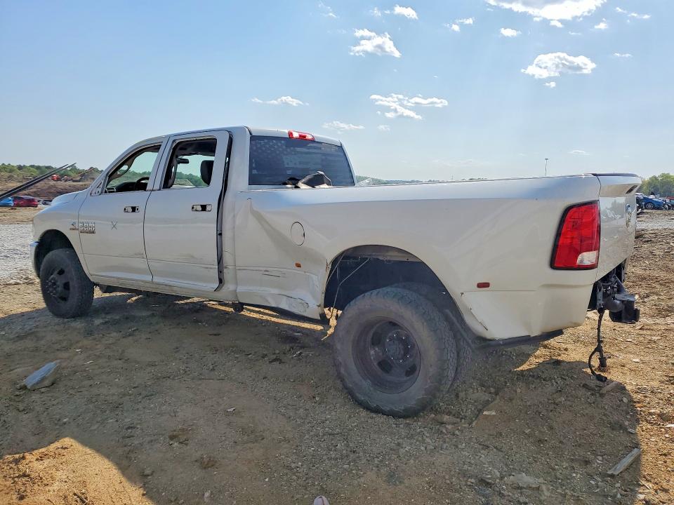 48678536 :رقم المزاد ، 3C63RRGL5JG199395 vin ، 2018 Ram 3500 مزاد بيع