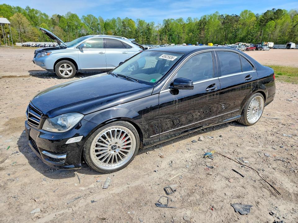 Продажа на аукционе авто 2013 Mercedes-benz C, vin: WDDGF8AB9DR282304, номер лота: 48925936