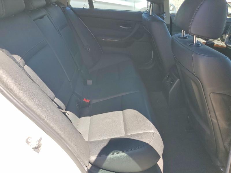 51044996 :رقم المزاد ، WBAUT9C59BA191531 vin ، 2011 Bmw 328 مزاد بيع