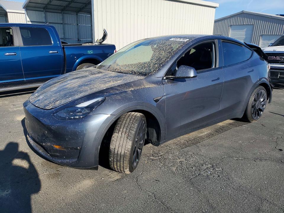 2022 Tesla Model Y მანქანა იყიდება აუქციონზე, vin: 7SAYGDEF5NF451729, აუქციონის ნომერი: 49876766