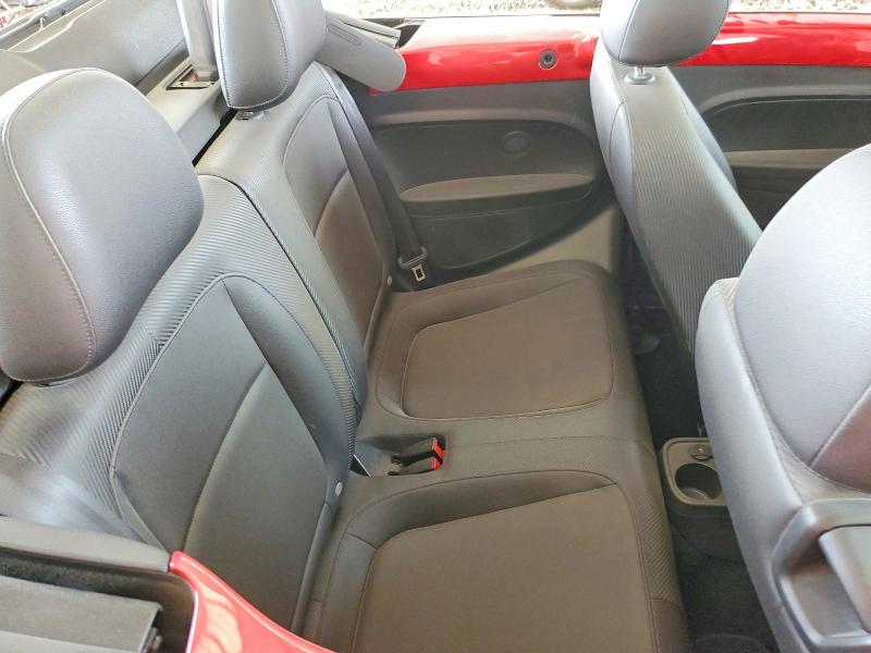 50250776 :رقم المزاد ، 3VW5DAAT6KM505420 vin ، 2019 Volkswagen Beetle مزاد بيع