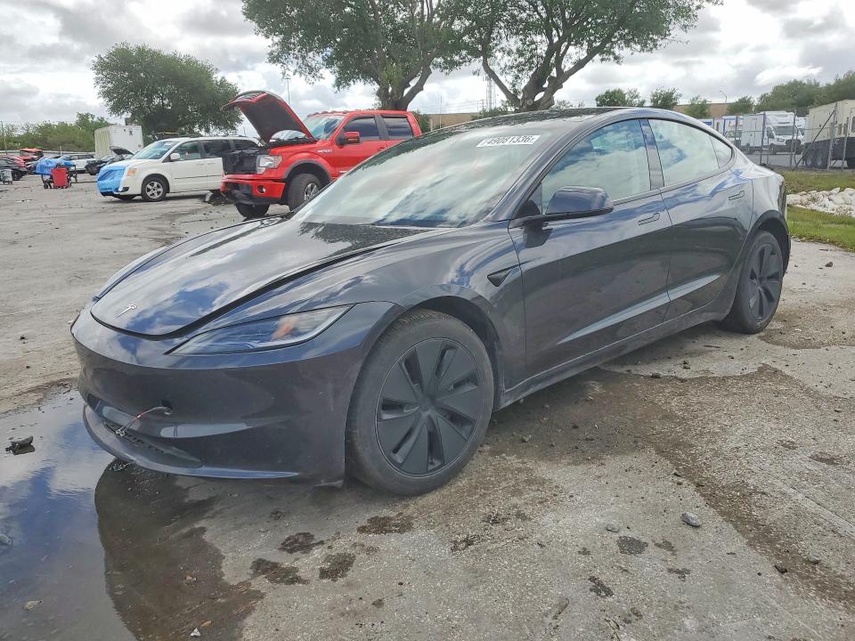 49081336 :رقم المزاد ، 5YJ3E1EA1SF970823 vin ، 2025 Tesla Model 3 مزاد بيع