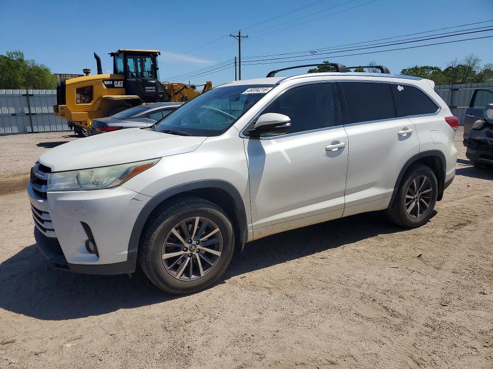2018 Toyota Highlander მანქანა იყიდება აუქციონზე, vin: 5TDJZRFH4JS528974, აუქციონის ნომერი: 49204216