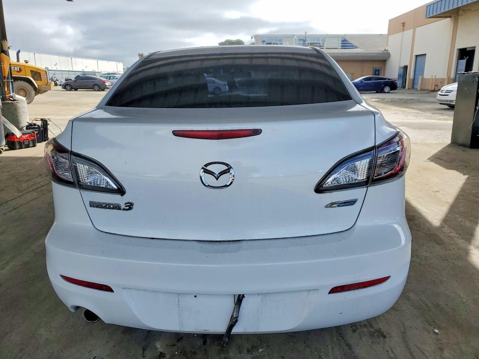 2013 Mazda 3 მანქანა იყიდება აუქციონზე, vin: JM1BL1VP4D1793623, აუქციონის ნომერი: 51685536