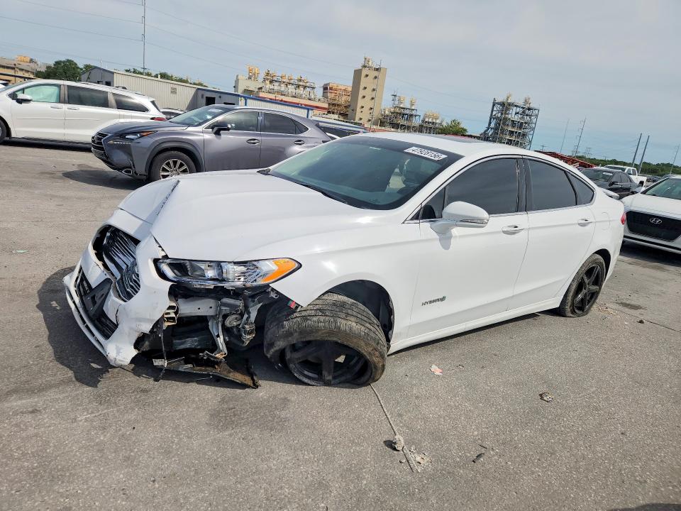 47928156 :رقم المزاد ، 3FA6P0RU7FR114006 vin ، 2015 Ford Fusion مزاد بيع