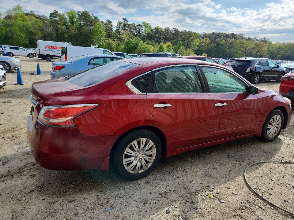 2015 Nissan Altima მანქანა იყიდება აუქციონზე, vin: 1N4AL3AP7FN402432, აუქციონის ნომერი: 50158216