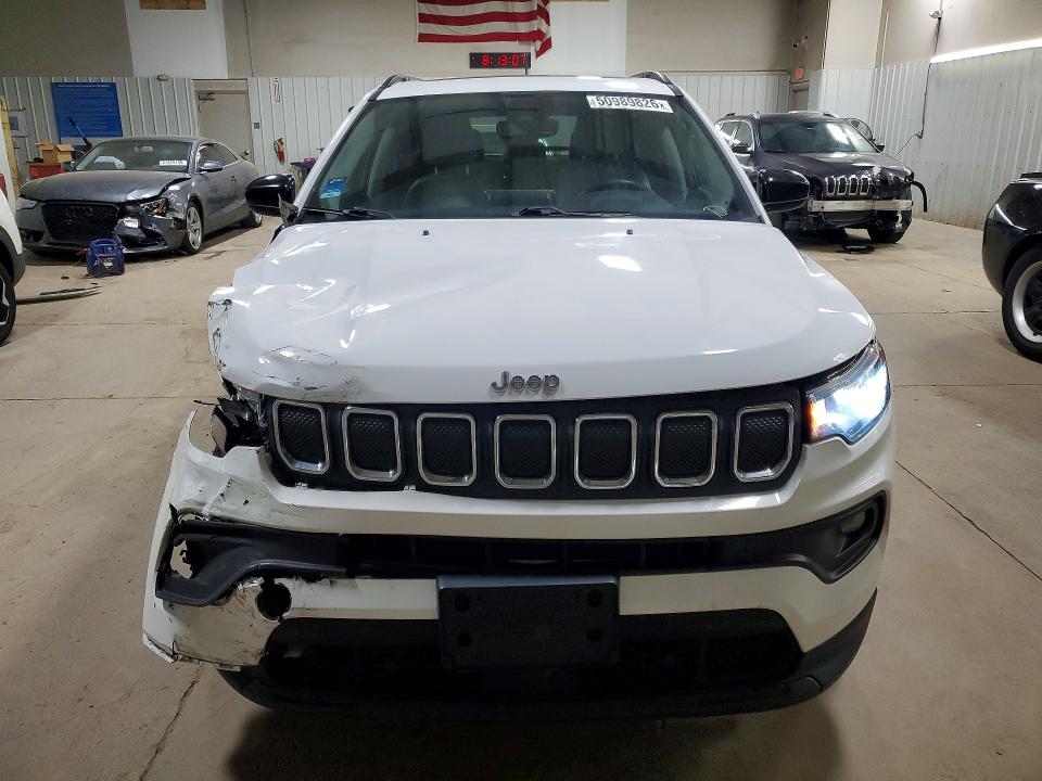 50989826 :رقم المزاد ، 3C4NJDBB1NT165526 vin ، 2022 Jeep Compass مزاد بيع