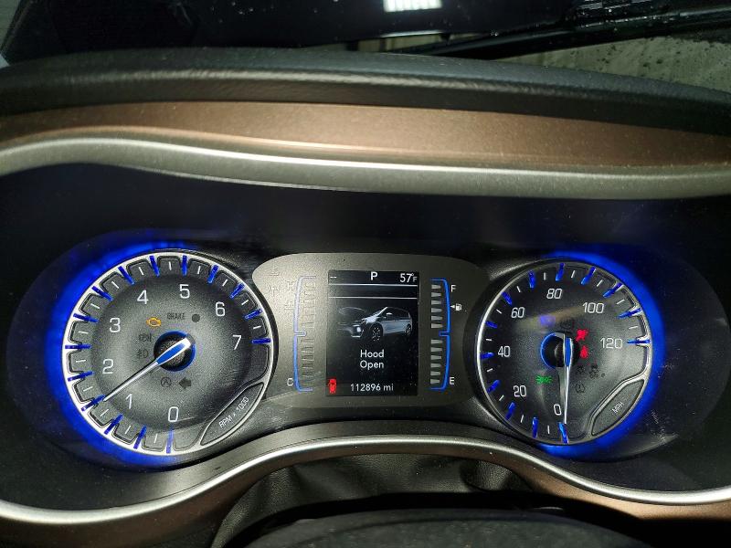 48683136 :رقم المزاد ، 2C4RC1FG8JR104381 vin ، 2018 Chrysler Pacifica مزاد بيع