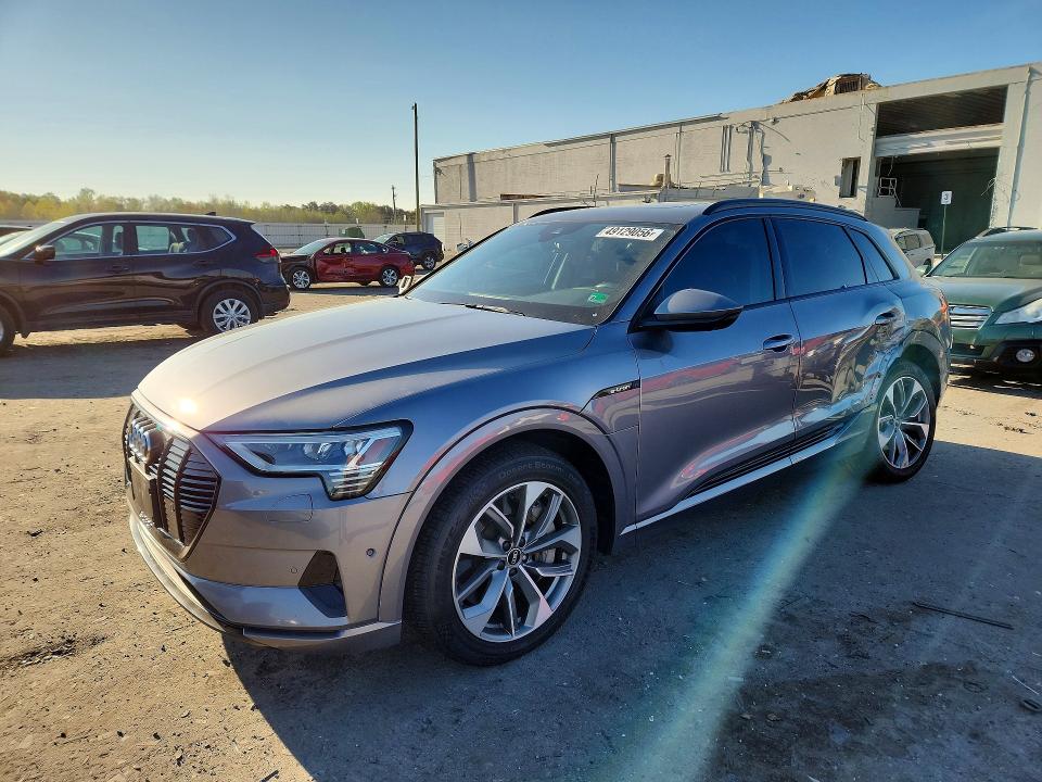 Aukcja sprzedaży 2021 Audi E-tron, vin: WA1LAAGEXMB010704, numer aukcji: 49129056