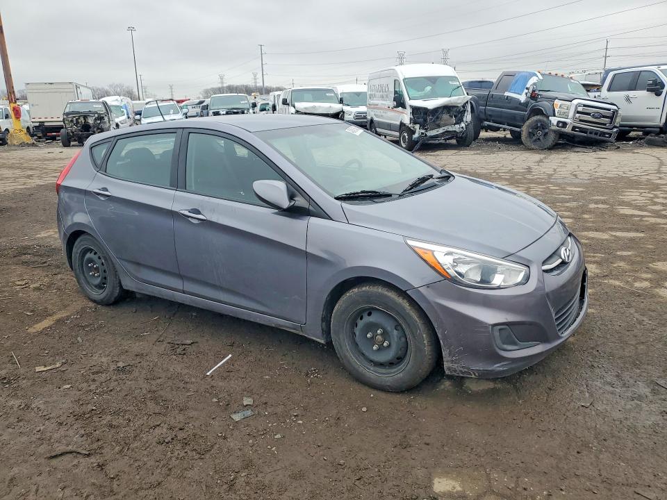 2017 Hyundai Accent მანქანა იყიდება აუქციონზე, vin: KMHCT5AE1HU320570, აუქციონის ნომერი: 49461646