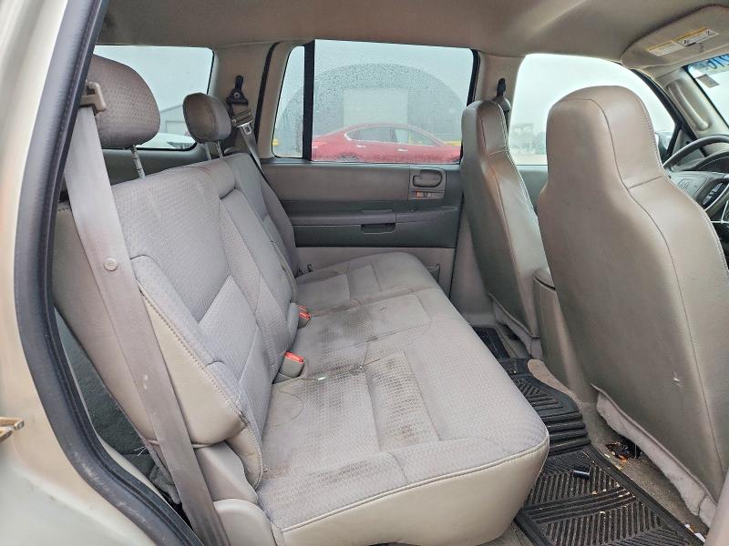 50469276 :رقم المزاد ، 1B4HR38N12F135592 vin ، 2002 Dodge Durango مزاد بيع