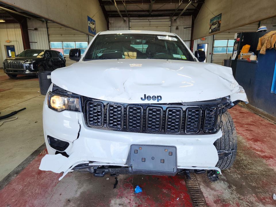 48519686 :رقم المزاد ، 1C4RJFAG2JC352788 vin ، 2018 Jeep Grand Cherokee مزاد بيع