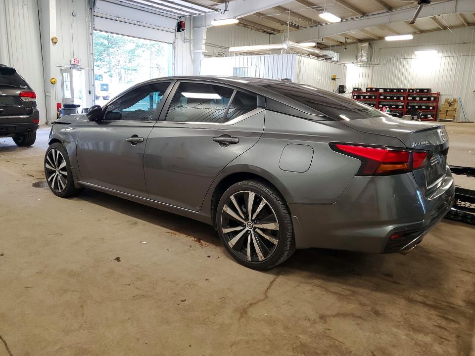 Продаж на аукціоні авто 2022 Nissan Altima, vin: 1N4BL4CW7NN367128, номер лоту: 51685256