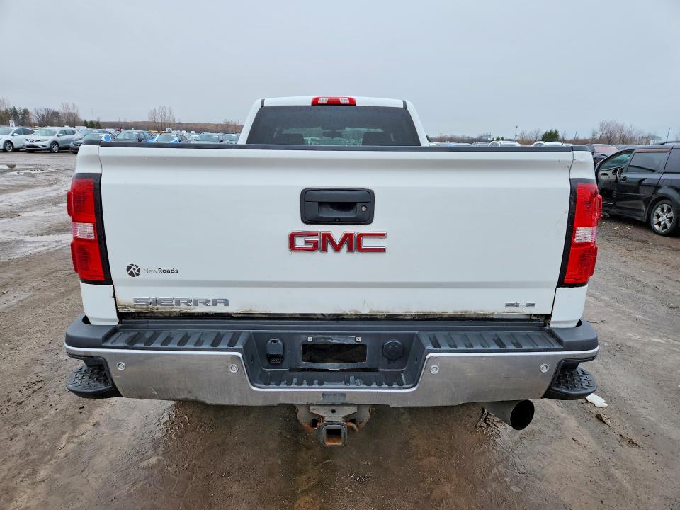49917006 :رقم المزاد ، 1GT12SEY6JF118805 vin ، 2018 Gmc C2500 مزاد بيع