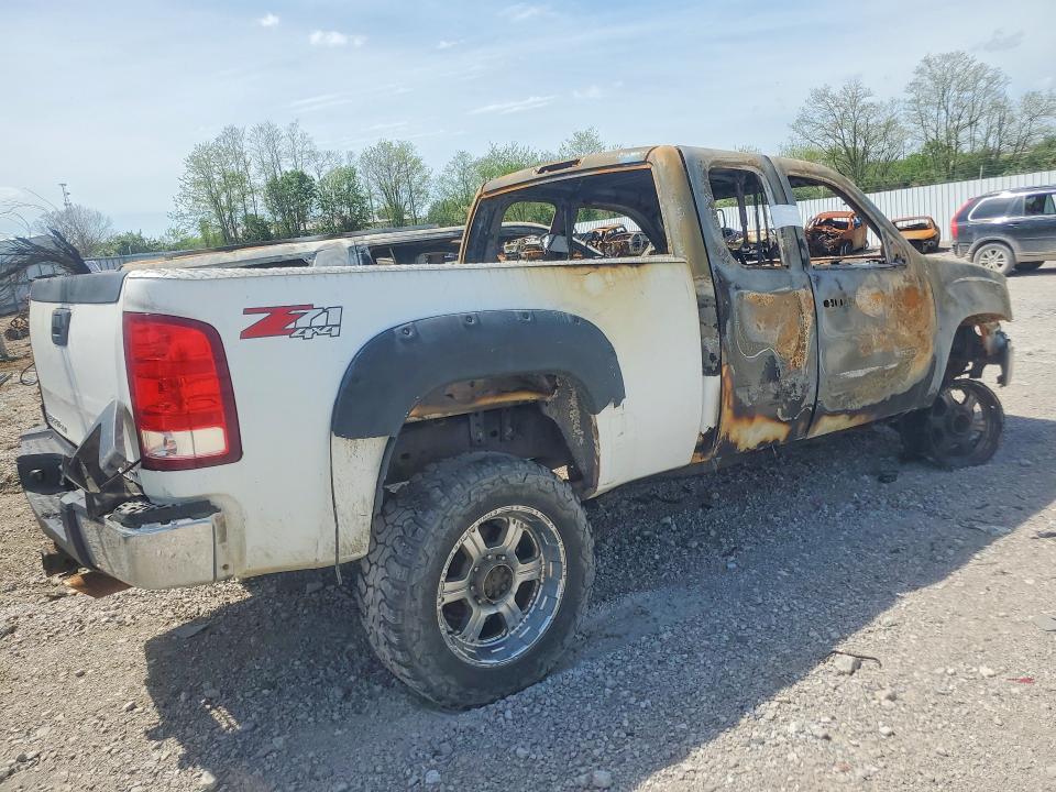 49228006 :رقم المزاد ، 1GTHK29K58E105323 vin ، 2008 Gmc Sierra مزاد بيع