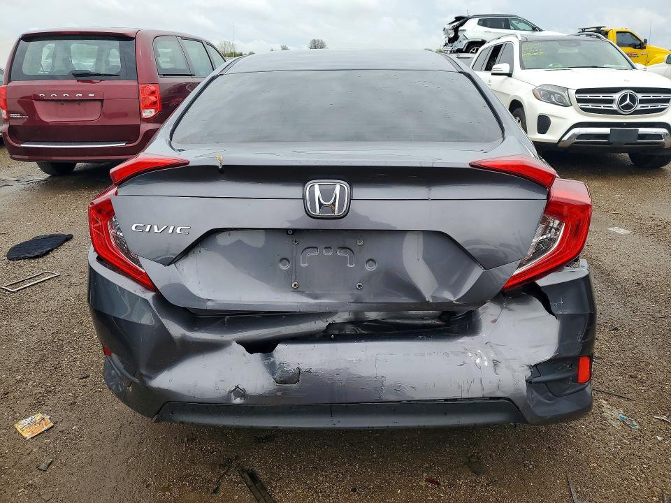 Продажа на аукционе авто 2018 Honda Civic, vin: 2HGFC2F58JH571928, номер лота: 51353826
