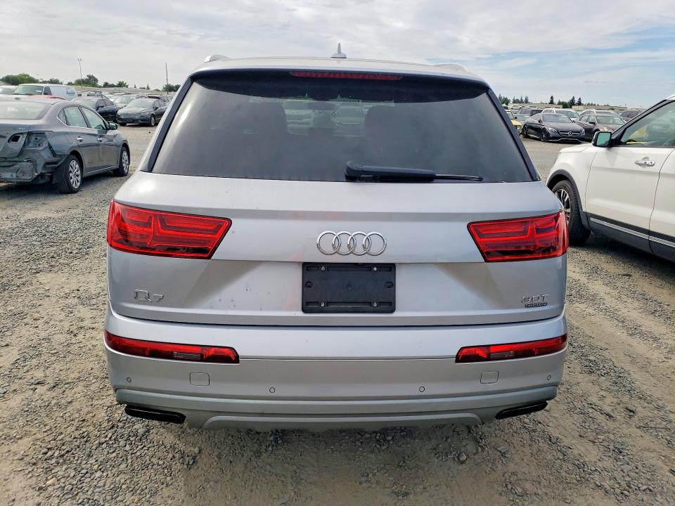 Продажа на аукционе авто 2017 Audi Q7, vin: WA1AAAF70HD003930, номер лота: 49295336