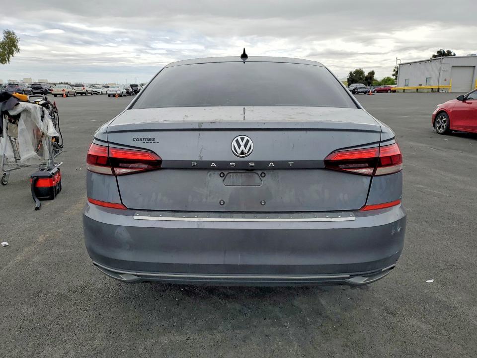 50664766 :رقم المزاد ، 1VWSA7A33MC015813 vin ، 2021 Volkswagen Passat مزاد بيع