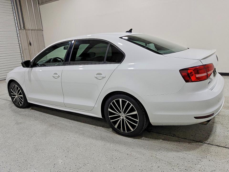 49571986 :رقم المزاد ، 3VWD17AJ8FM214011 vin ، 2015 Volkswagen Jetta مزاد بيع