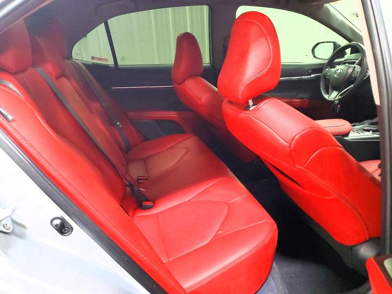 49027846 :رقم المزاد ، 4T1K61BK8RU111490 vin ، 2024 Toyota Camry مزاد بيع