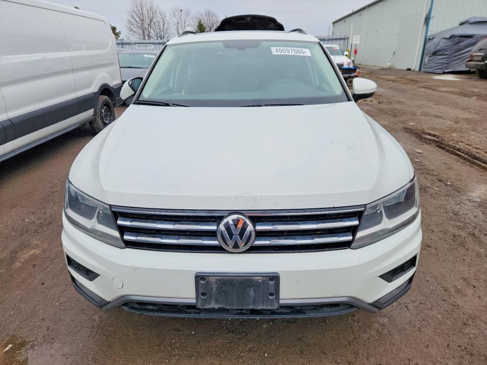 Продаж на аукціоні авто 2018 Volkswagen Tiguan, vin: 3VV2B7AX5JM170071, номер лоту: 49097086