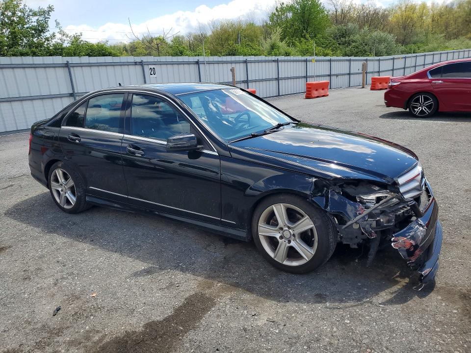 50691586 :رقم المزاد ، WDDGF8BB4AR105699 vin ، 2010 Mercedes-benz C مزاد بيع