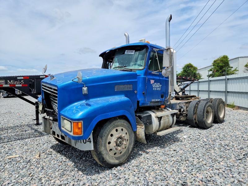Продаж на аукціоні авто 2000 Mack 600, vin: 1M1AA14Y1YW129672, номер лоту: 49293986
