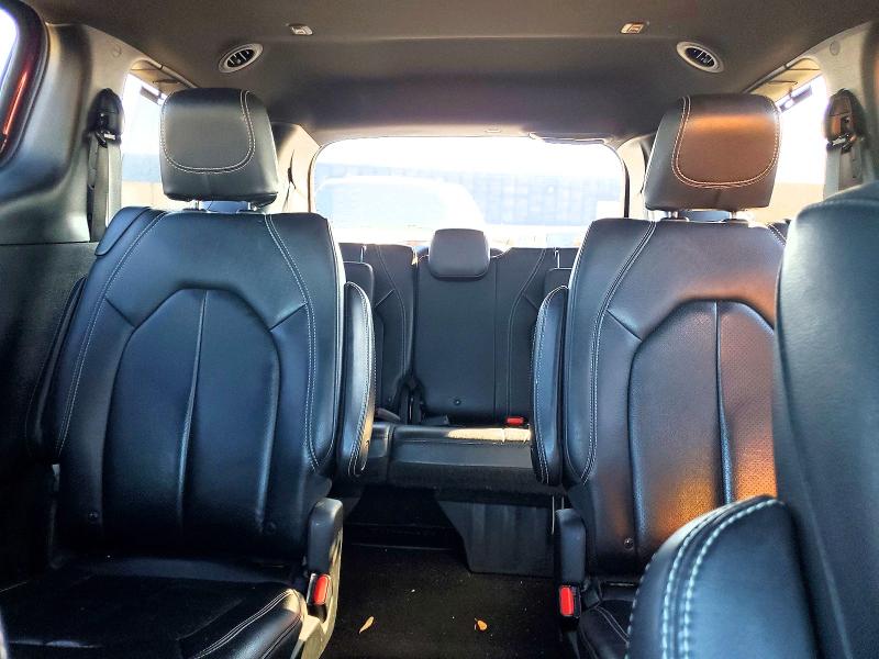 2018 Chrysler Pacifica მანქანა იყიდება აუქციონზე, vin: 2C4RC1EG8JR332561, აუქციონის ნომერი: 48770566