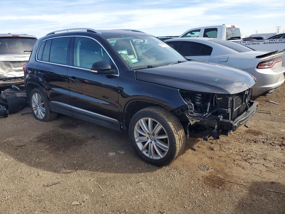 2013 Volkswagen Tiguan მანქანა იყიდება აუქციონზე, vin: WVGBV7AXXDW522681, აუქციონის ნომერი: 48671526