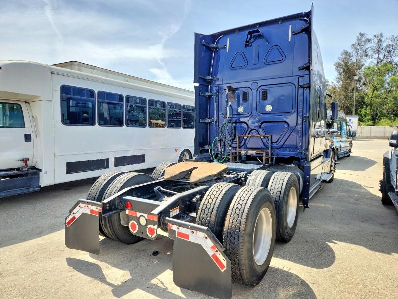 2016 Freightliner Cascadia 125 მანქანა იყიდება აუქციონზე, vin: 3AKJGLDR0GSGW7699, აუქციონის ნომერი: 49660156