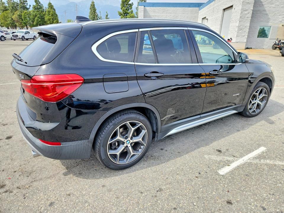 50306466 :رقم المزاد ، WBXHT3C36GP880188 vin ، 2016 Bmw X1 مزاد بيع