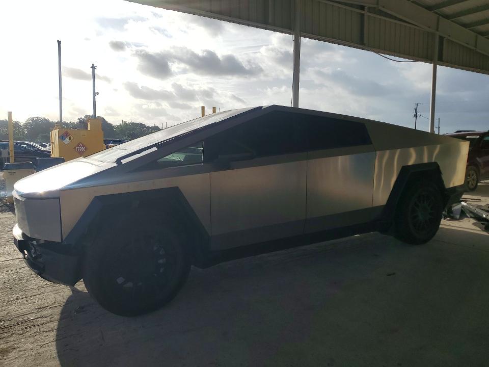 Продаж на аукціоні авто 2024 Tesla Cybertruck, vin: 7G2CEHEDXRA048896, номер лоту: 50554536