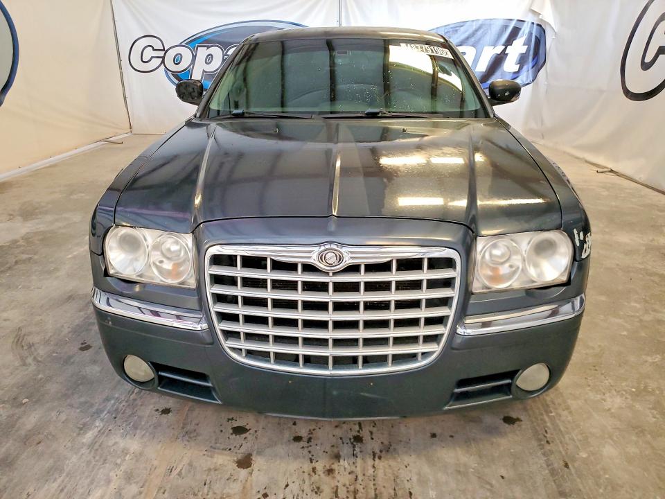2007 Chrysler 300c მანქანა იყიდება აუქციონზე, vin: 2C3KA63H47H882083, აუქციონის ნომერი: 48779196
