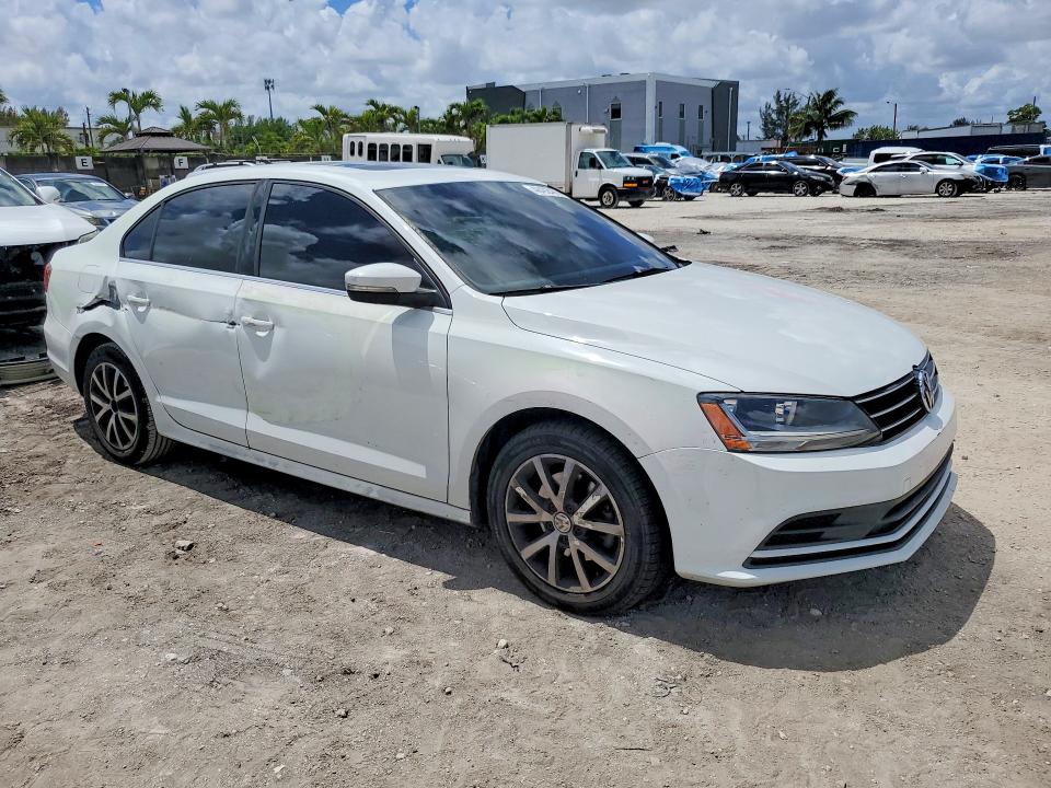 2017 Volkswagen Jetta მანქანა იყიდება აუქციონზე, vin: 3VWDB7AJ4HM398301, აუქციონის ნომერი: 48492406