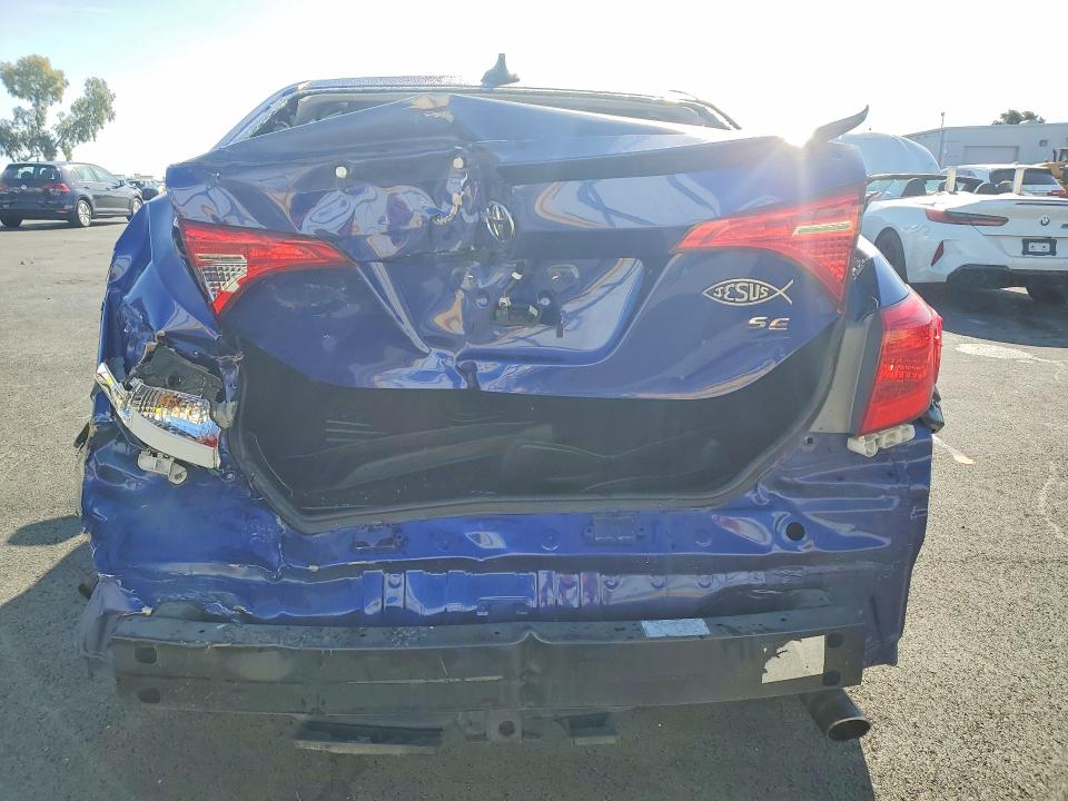Продажа на аукционе авто 2017 Toyota Corolla, vin: 5YFBURHE8HP676053, номер лота: 49965116